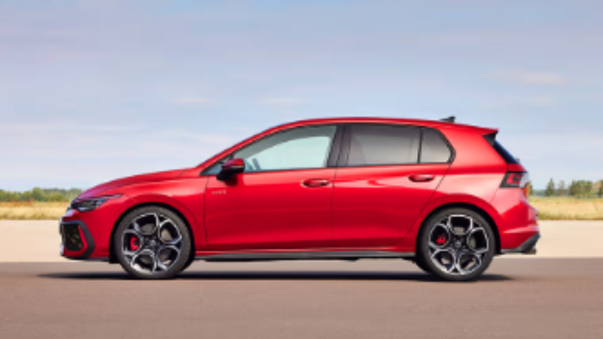 Volkswagen Golf GTI Car