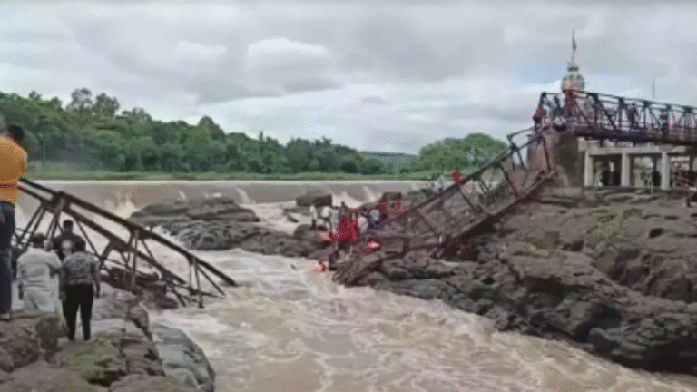 pune bridge collapse