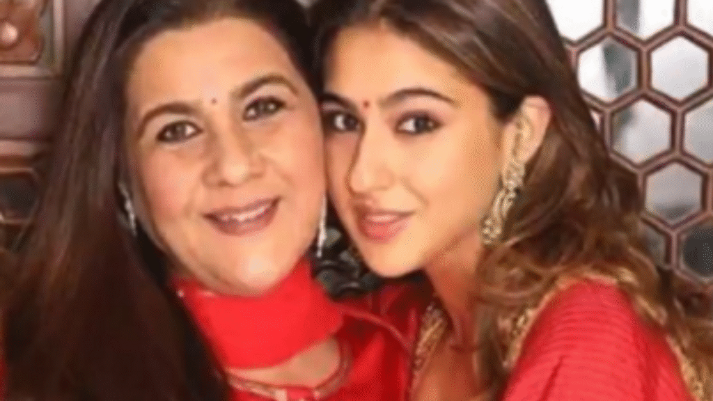 sara ali khan and her mom