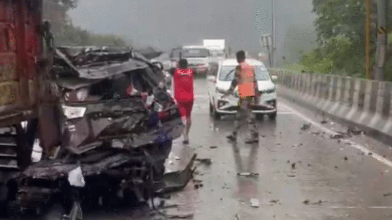 Mumbai accident