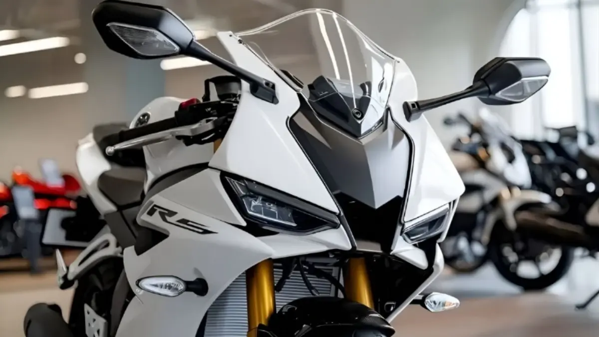 Yamaha R15 V4