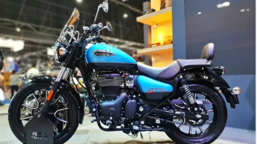 Royal Enfield Meteor 350 Supernova