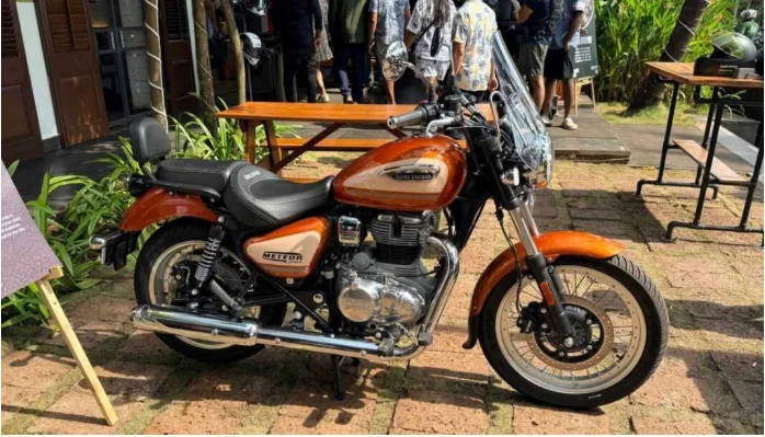 Royal Enfield Meteor 350 Sundowner Edition