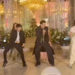 Hrithik Roshan danced with Hrehaan Roshan and Hridhaan Roshan.