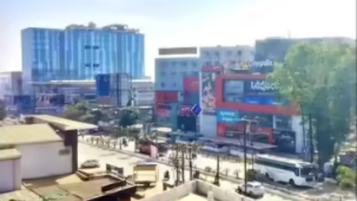 Airport Road in Hubballi