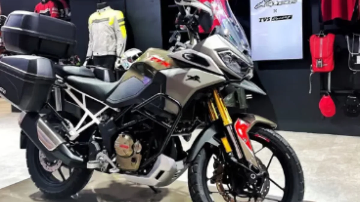 TVS Apache RTX 300