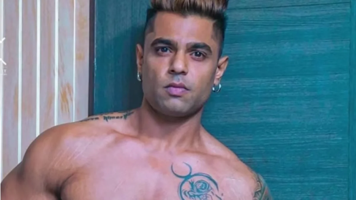 Mayank Pawar from MTV Splitsvilla 7 posing during a fitness event, remembered after his death at age 37