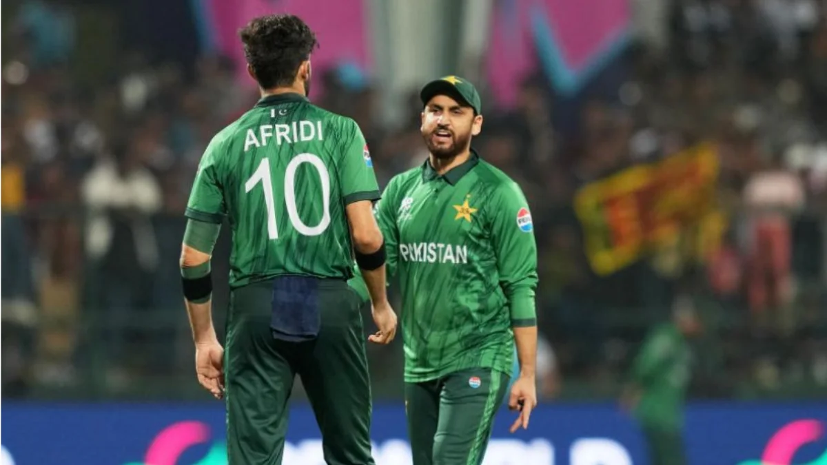 Pakistan cricket team celebrating five-run win over Sri Lanka in T20 World Cup match despite elimination