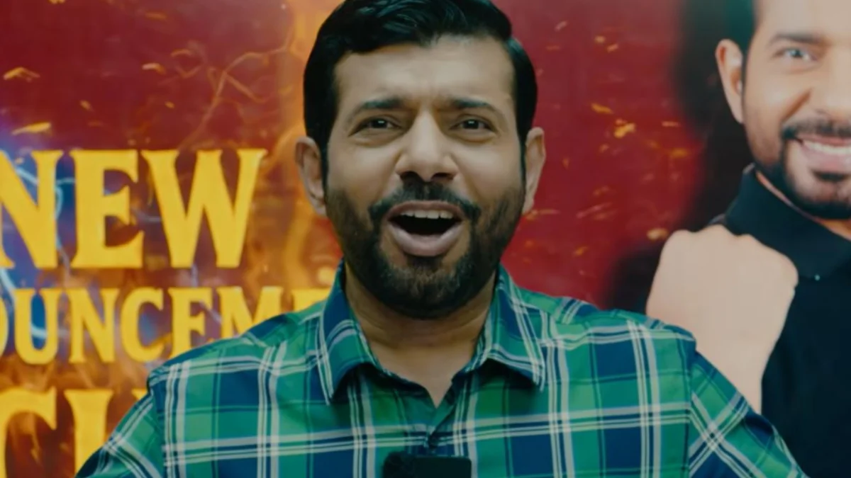 Viineet Kumar Siingh in Hello Bachhon web series classroom scene