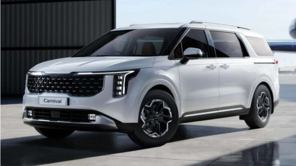 Kia cars discount offers in March 2026 on Seltos Sonet and Carens in India