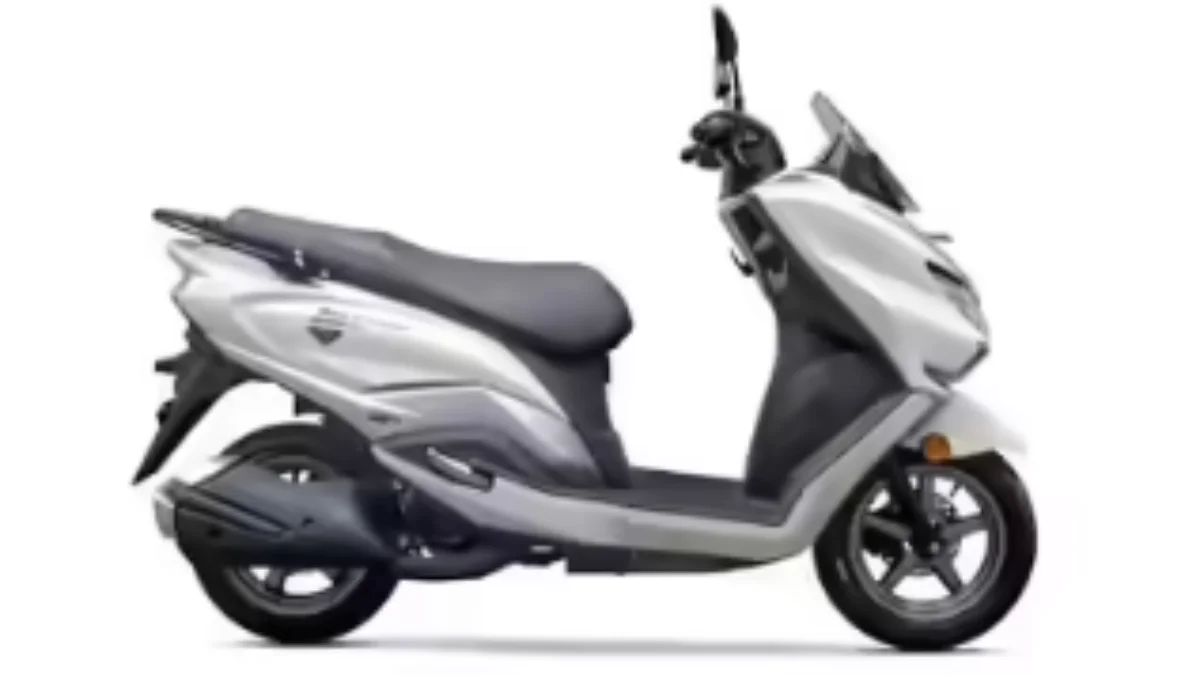 New Suzuki Burgman Street EX 2026 Pearl Grace White colour variant