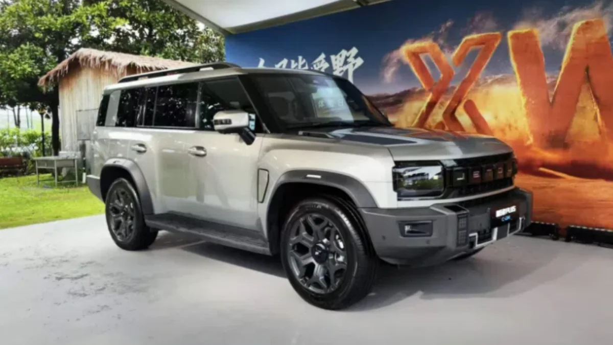 Jetour Traveller Plus hybrid SUV exterior design and off-road look