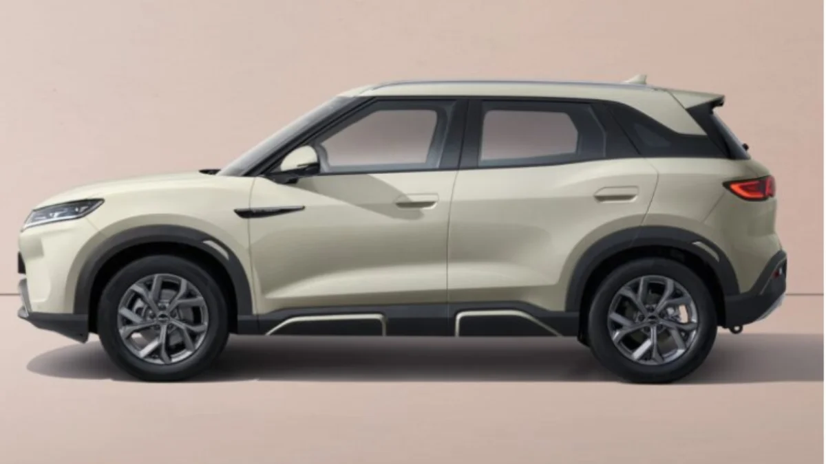 BYD first plug-in hybrid SUV India launch teaser with 1100km range and advanced hybrid technology