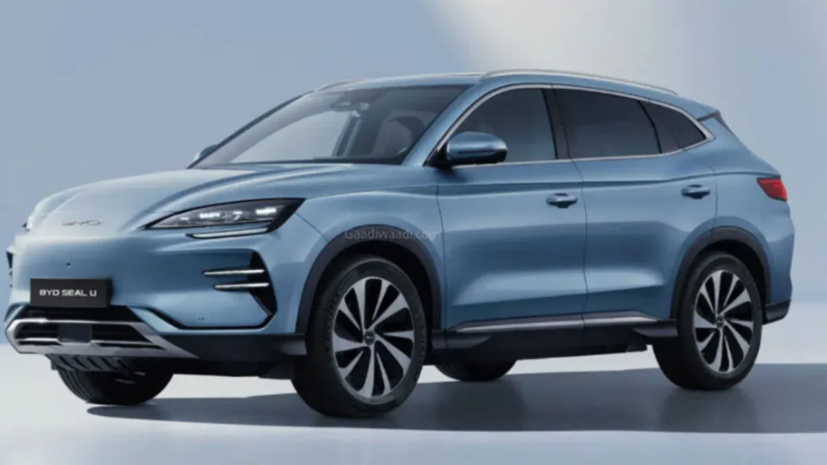 BYD Seal U DM-i Plug-in Hybrid SUV showcased in India with over 1200 km driving range and advanced hybrid technology.