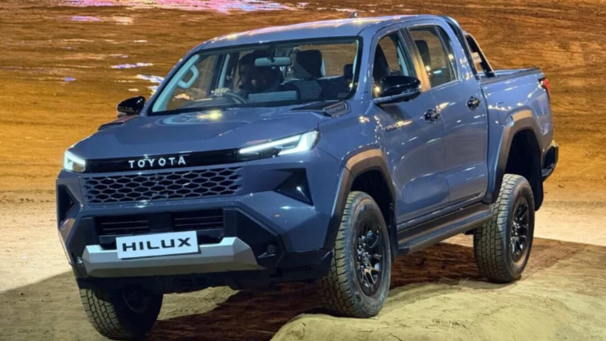 New generation Toyota Hilux pickup truck launched in India with 4x2 and 4x4 variants